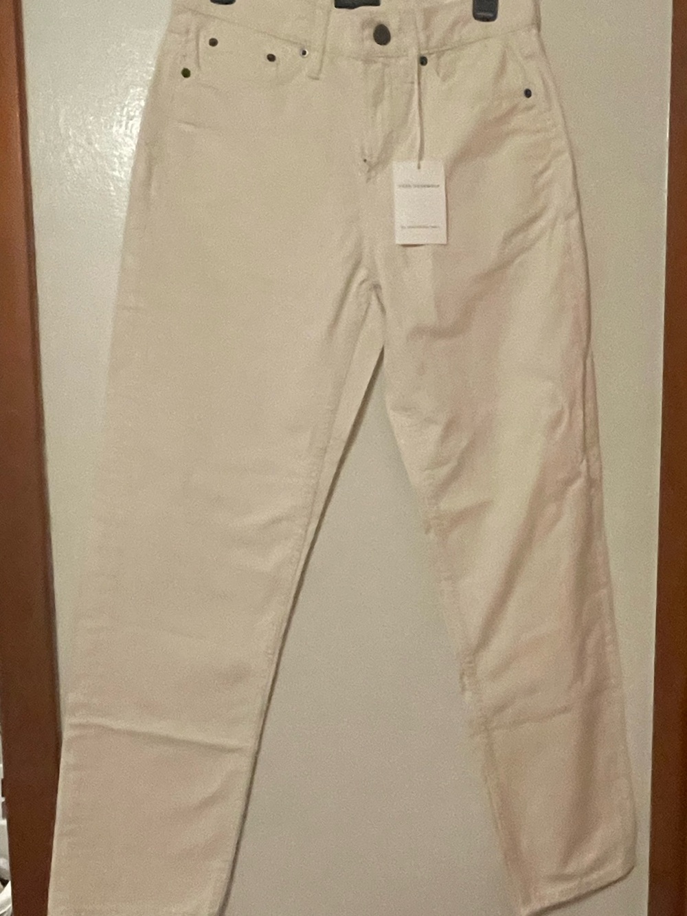 Men’s Straight Jeans in Cream